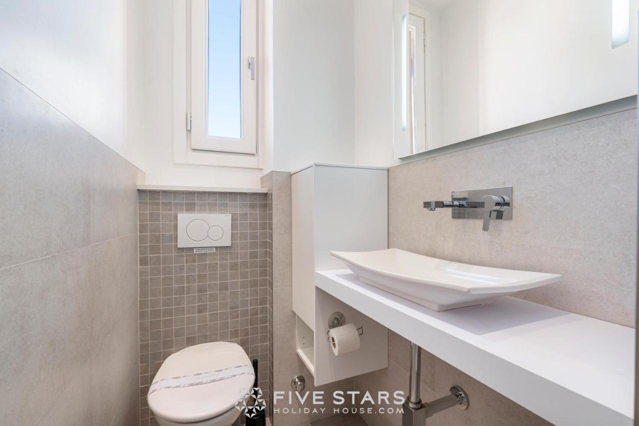 Suite Versailles Five Stars Holiday House Nisa Exterior foto