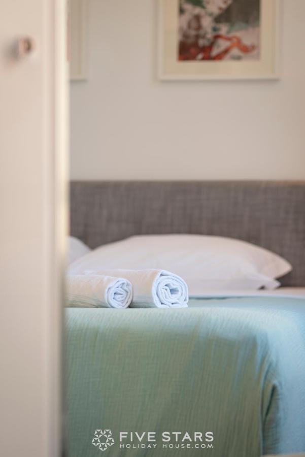Suite Versailles Five Stars Holiday House Nisa Exterior foto